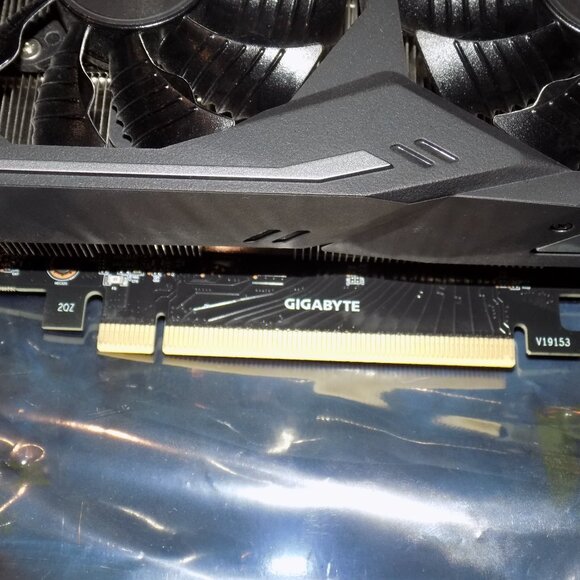 Gigabyte GeForce RTX 2070 SUPER Gaming OC 3X 8GB GDDR6 - Black - Picture 6 of 9